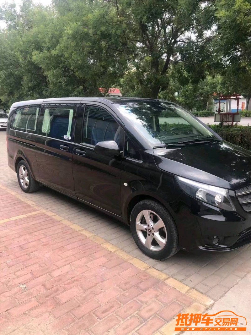 潍坊19年奔驰威霆2