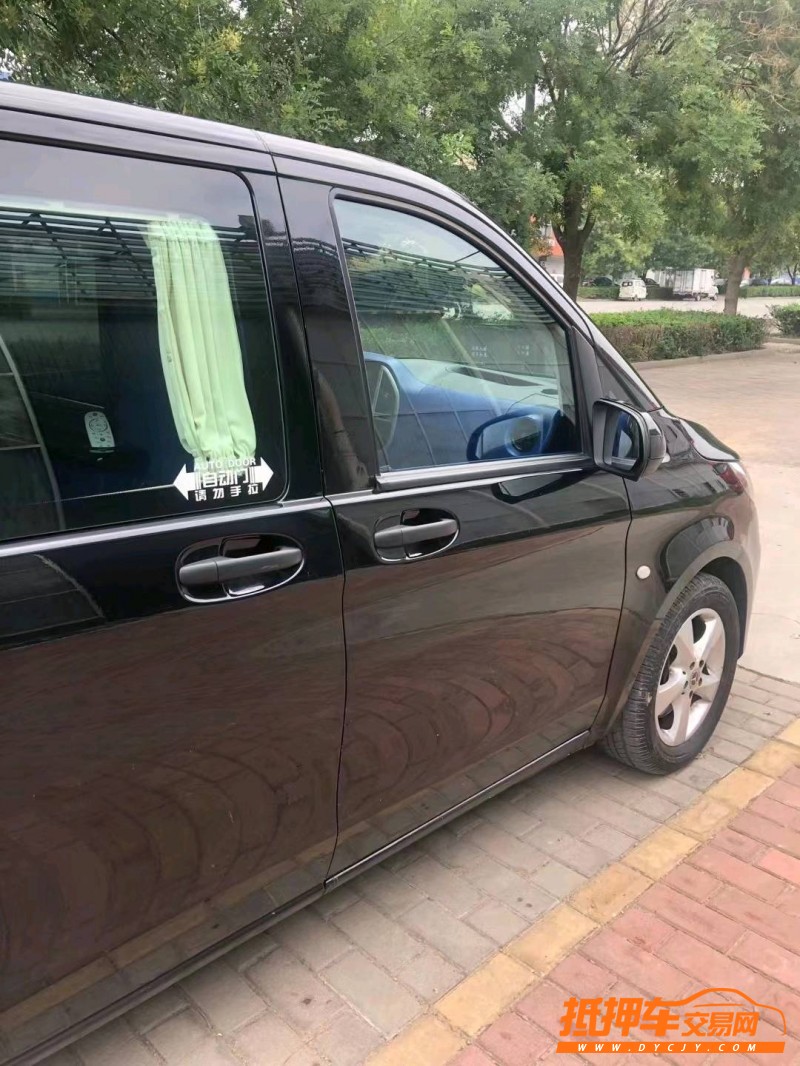 潍坊19年奔驰威霆5