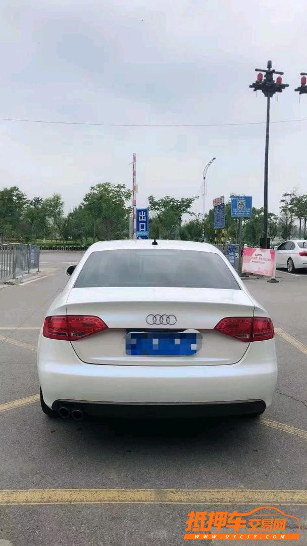 北京11年奧迪A4L2