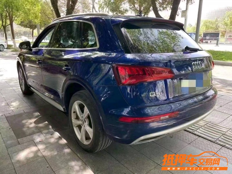 德陽20年奧迪Q56