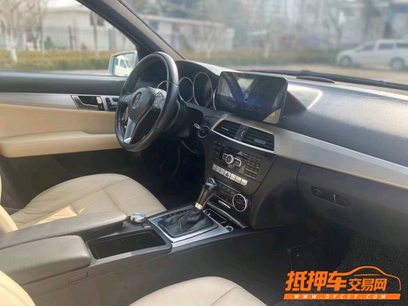 济宁12年奔驰C5