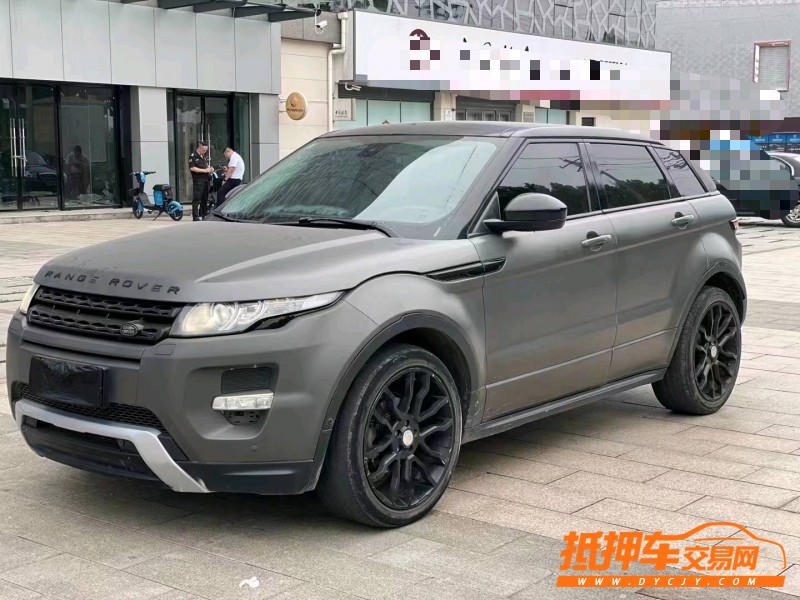 青岛14年路虎极光3