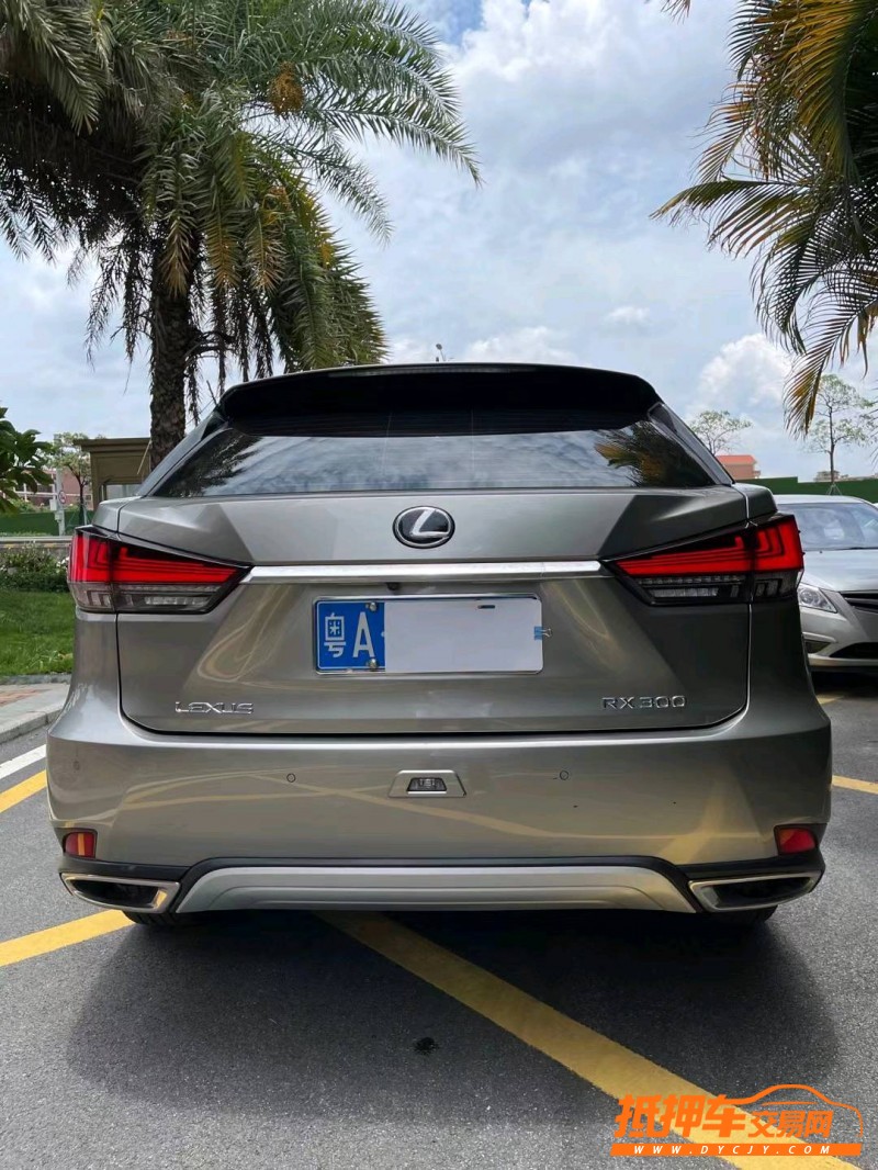 佛山20年雷克萨斯RX2