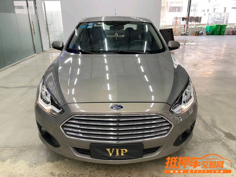 济宁16年福特福睿斯1