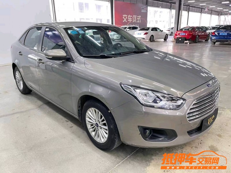 济宁16年福特福睿斯3