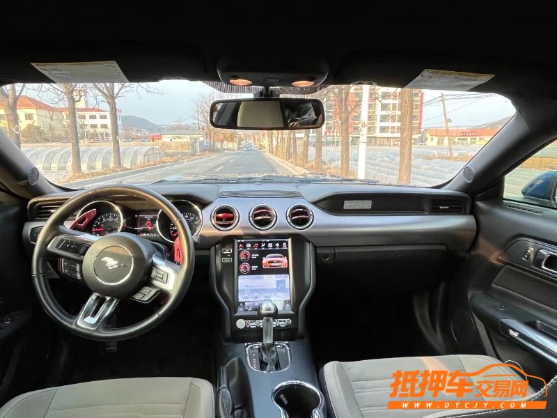 青岛17年福特野马6