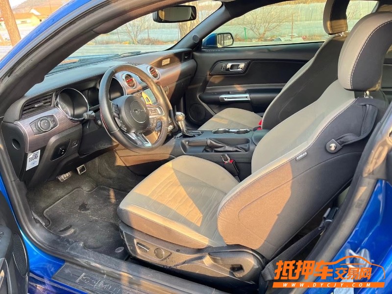 青岛17年福特野马5