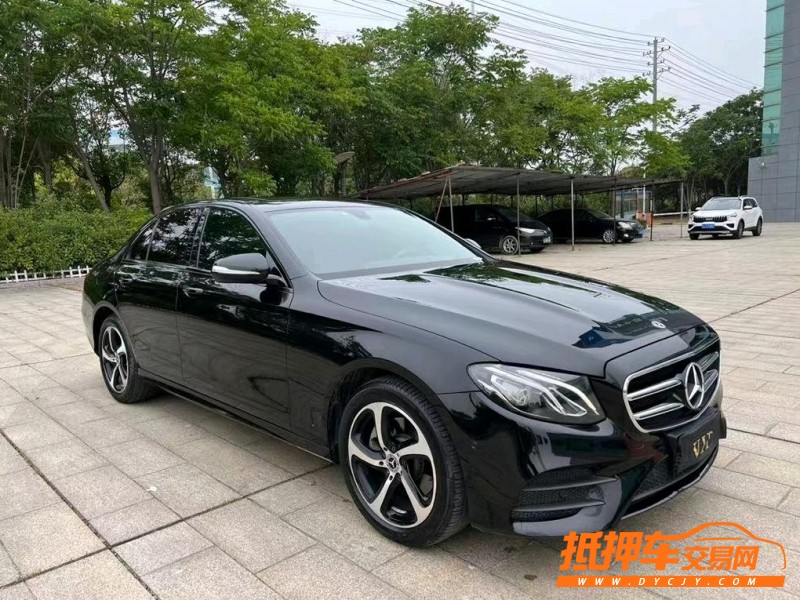 盐城18年奔驰E8