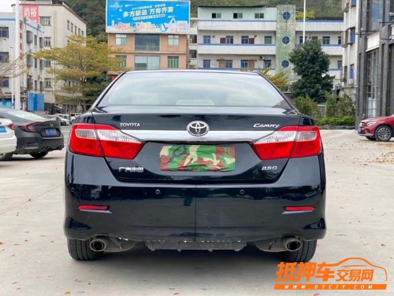 东莞13年丰田凯美瑞9