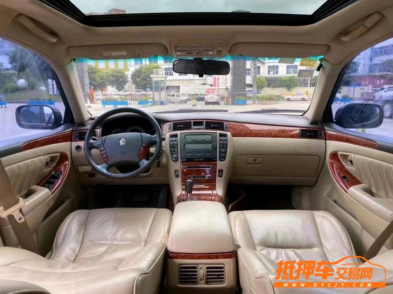 东莞09年丰田皇冠5