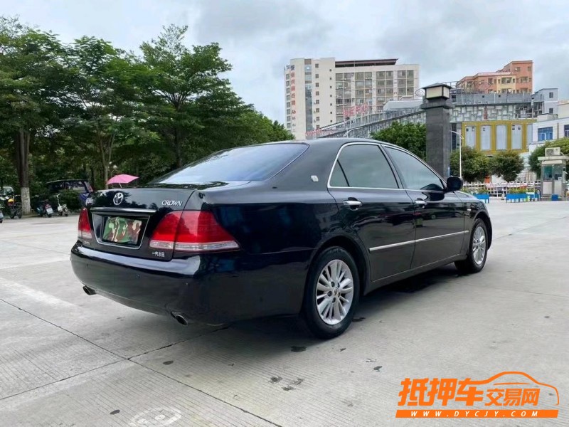 东莞09年丰田皇冠8