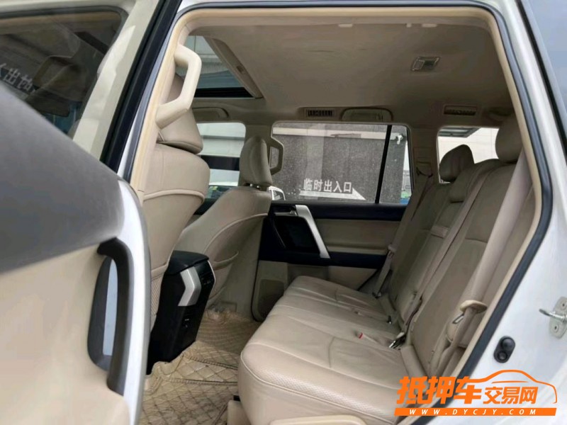 东莞13年丰田普拉多6