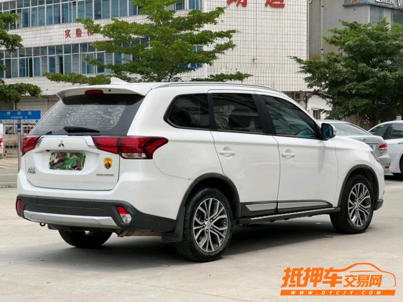 东莞17年三菱欧蓝德8