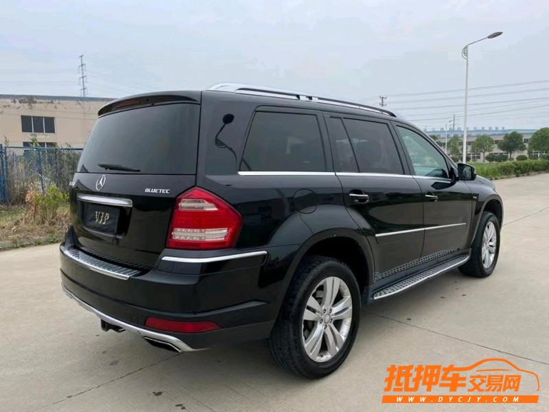 盐城13年奔驰GL8