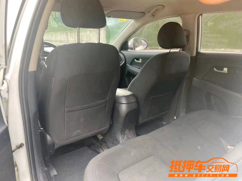 武漢15年起亞智跑6