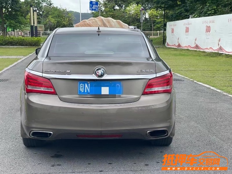 东莞15年别克君越9