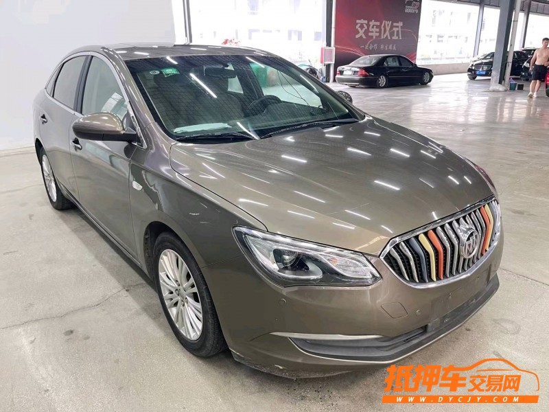 济宁15年别克英朗3