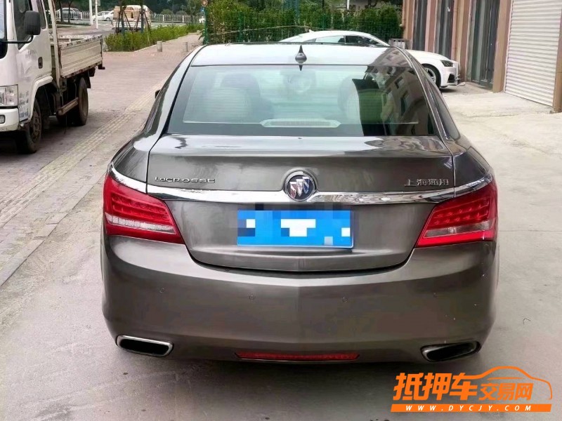 烟台16年别克君越9