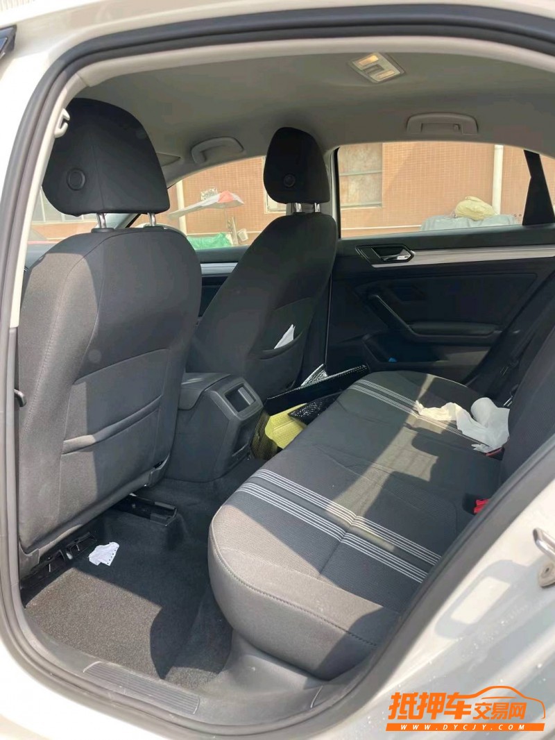 东莞17年大众凌渡5