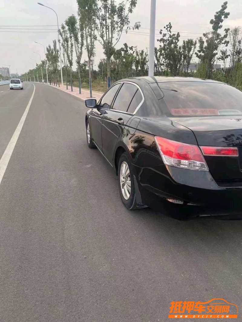 烟台09年本田雅阁3