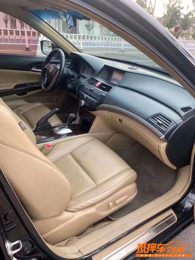 烟台09年本田雅阁7