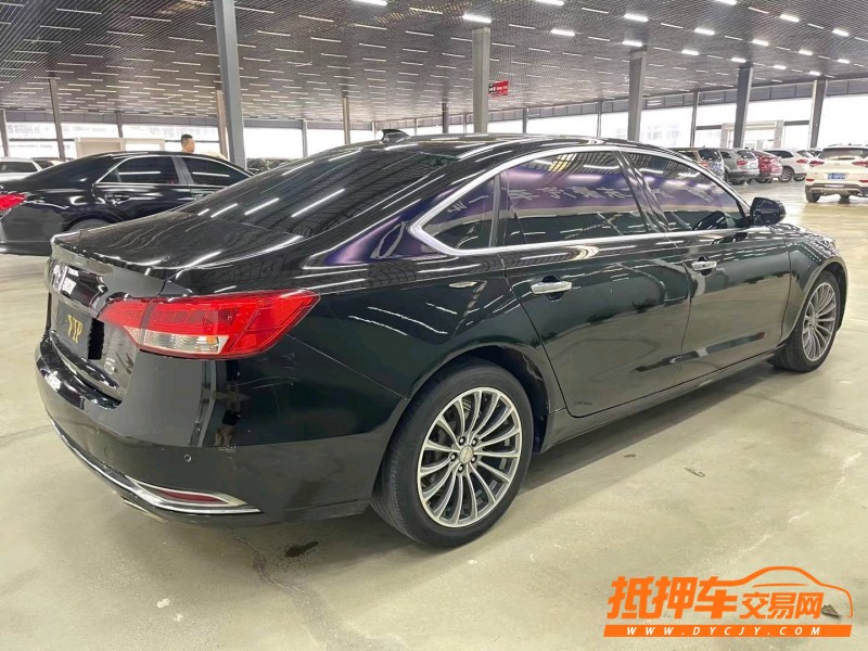 济宁12年丰田锐志8