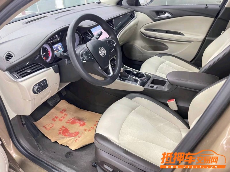 济宁16年别克威朗6