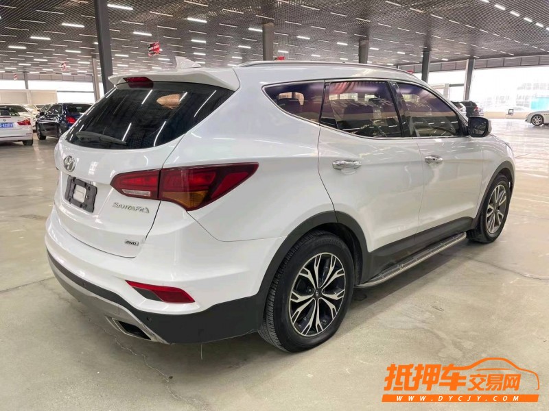 济宁17年现代新胜达8