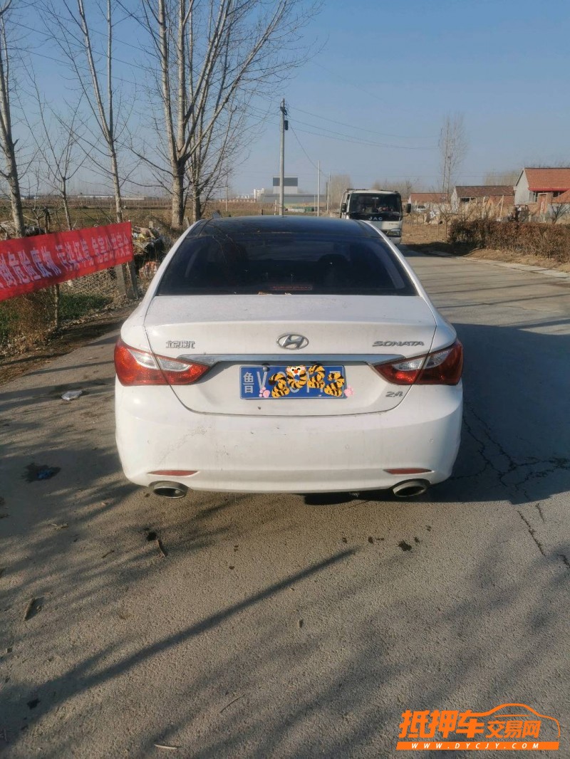 潍坊14年现代索纳塔八5