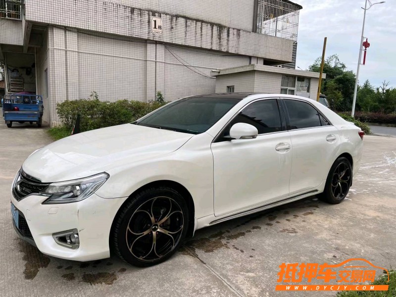 佛山14年丰田锐志2