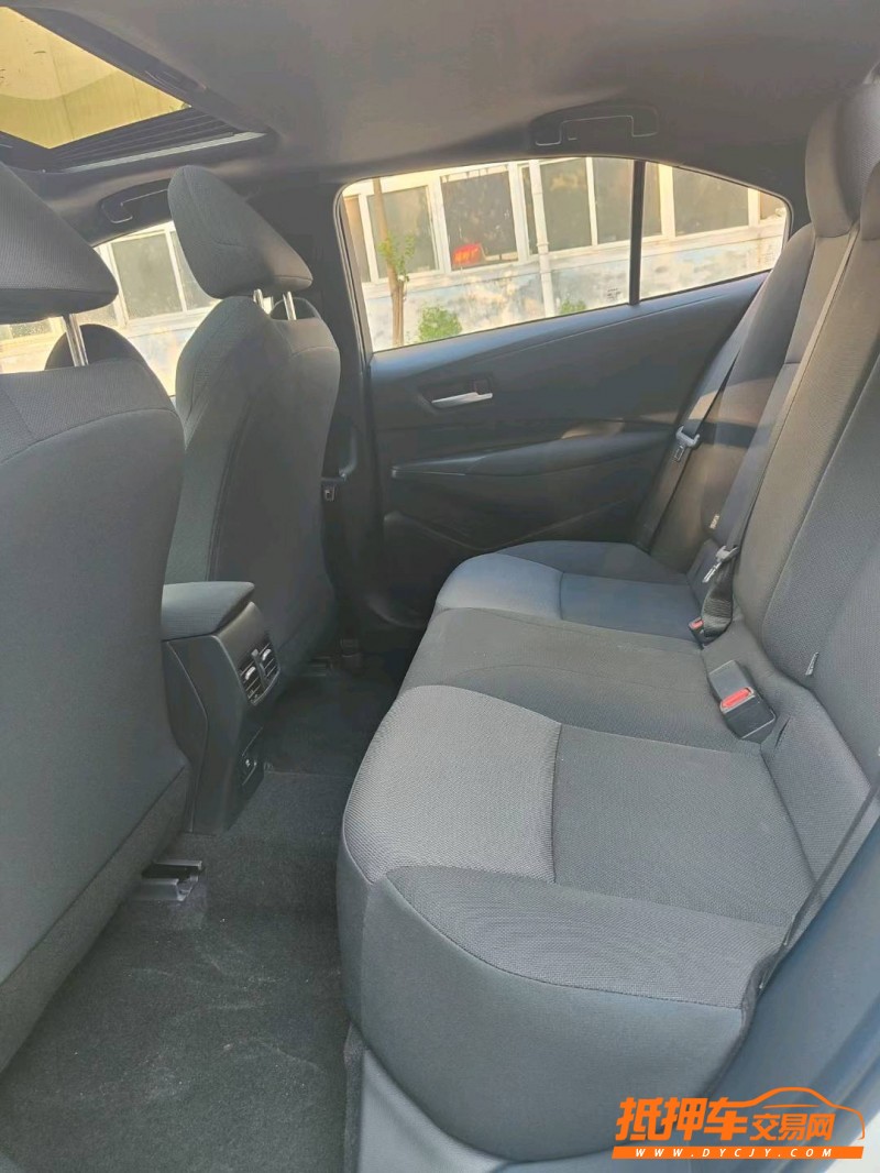 北京22年丰田雷凌5