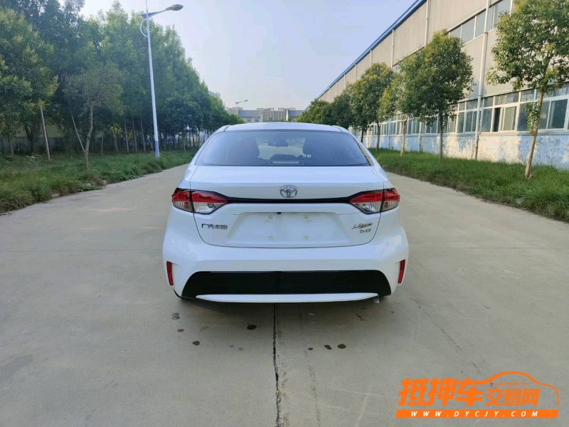 北京22年丰田雷凌9