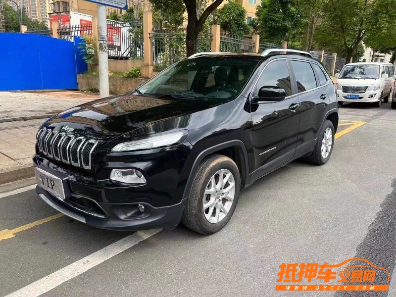 長沙17年Jeep自由光3