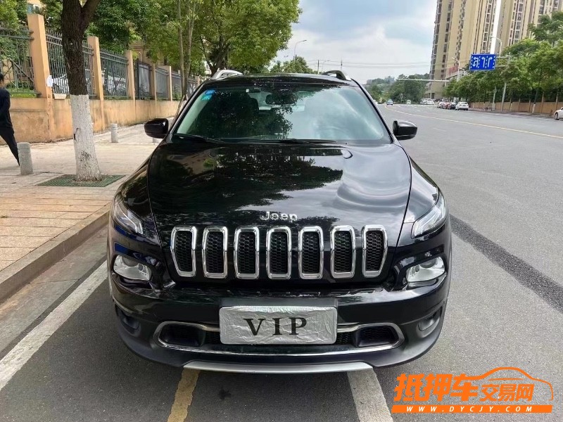 長沙17年Jeep自由光1