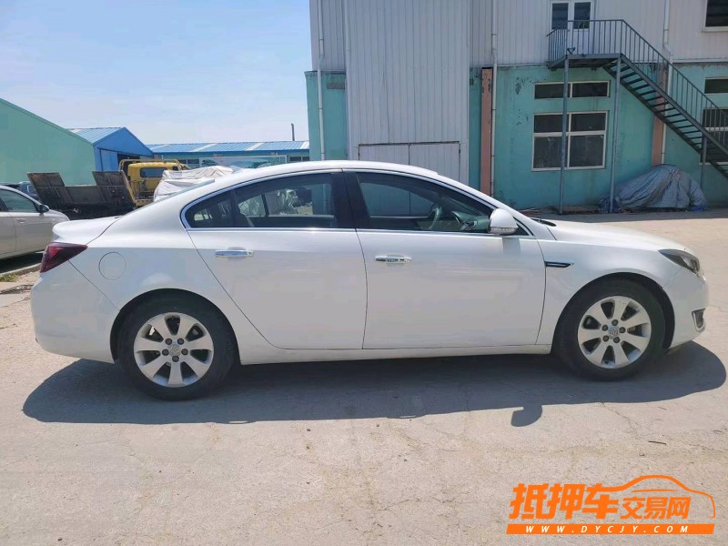 青岛13年别克君威7