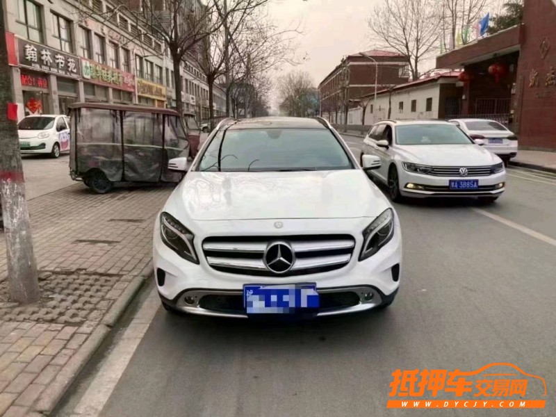 烟台17年奔驰GLA1