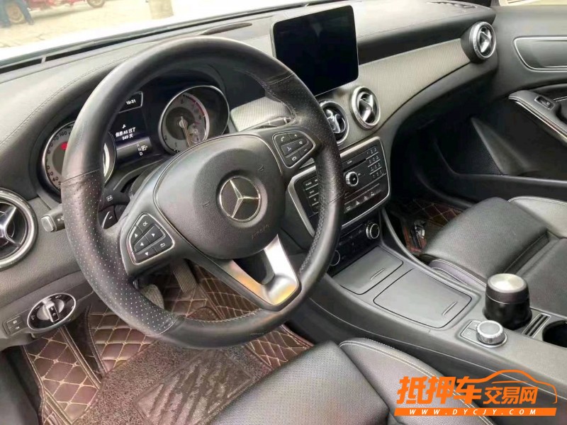 烟台17年奔驰GLA5