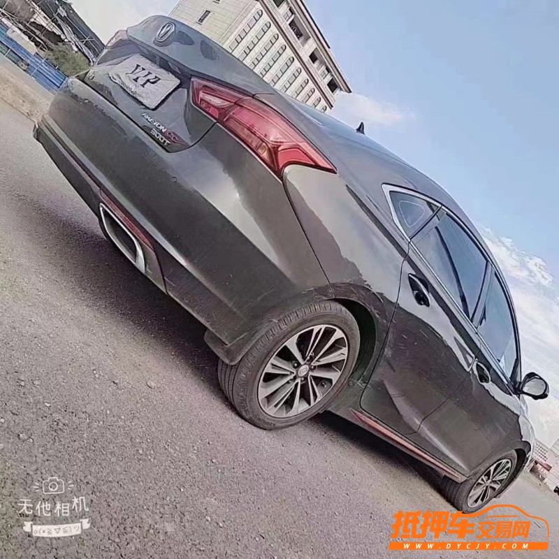 常德21年長安汽車睿騁CC8