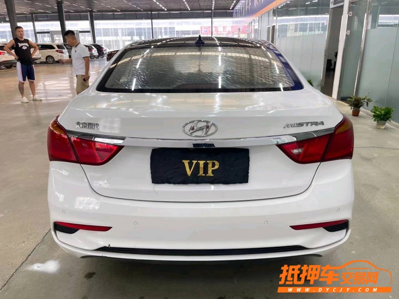 济宁18年现代名图8