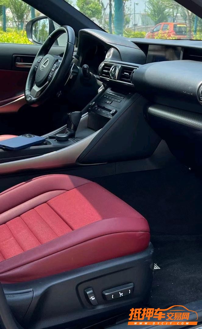 盐城18年雷克萨斯IS6