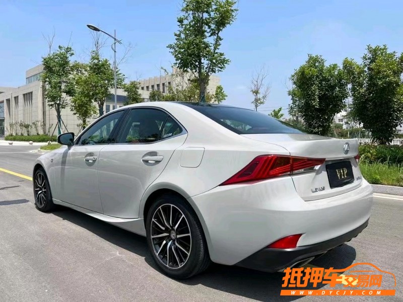 盐城18年雷克萨斯IS8