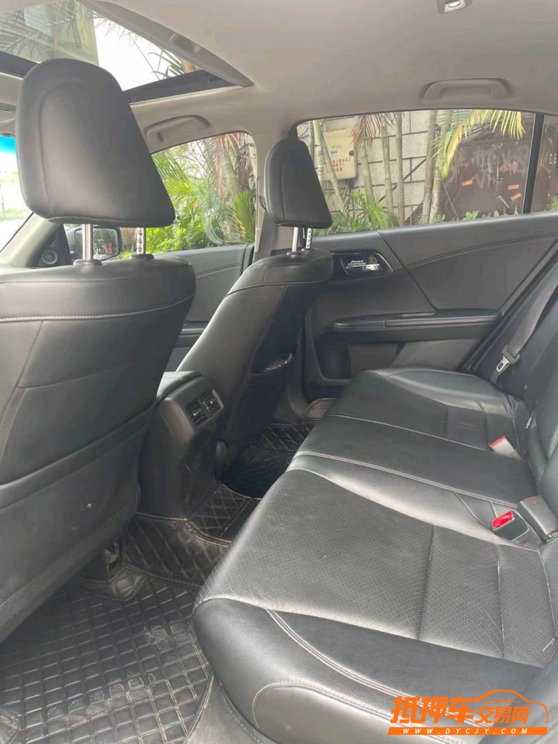 佛山17年本田雅阁9