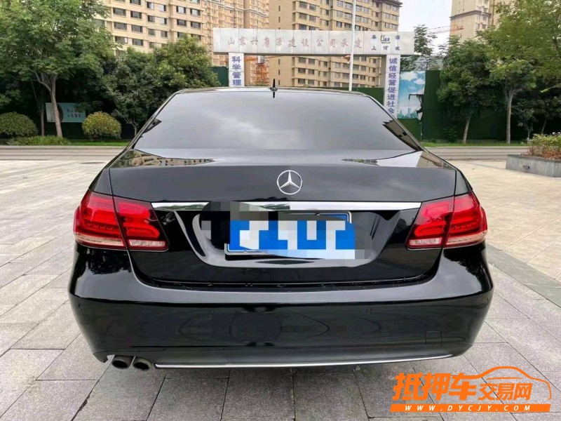 济宁13年奔驰E9