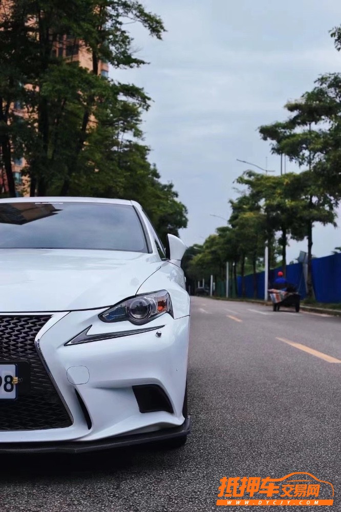 东莞14年雷克萨斯IS5