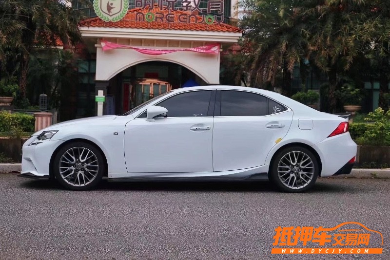 东莞14年雷克萨斯IS4