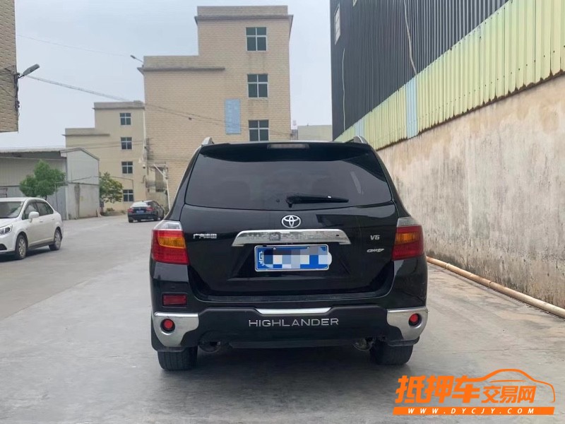 东莞10年丰田汉兰达5