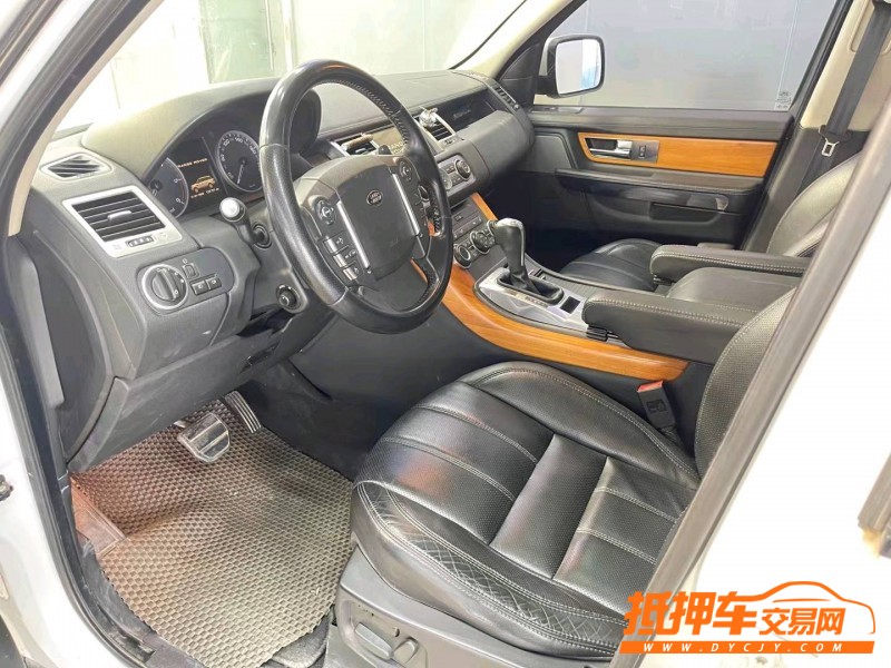 济宁12年路虎揽胜运动6