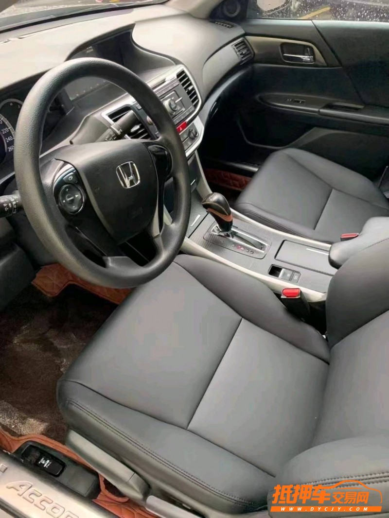 佛山16年本田雅阁4