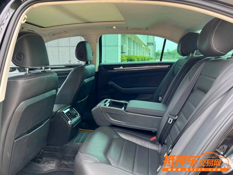 盐城19年大众辉昂5