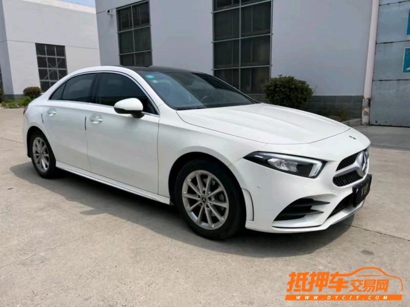 盐城19年奔驰A3